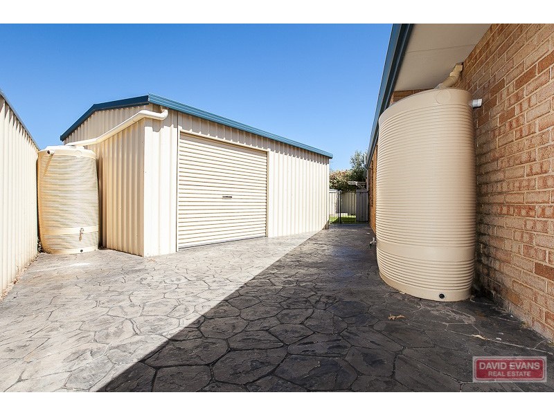 13 Maroon Place, Warnbro WA 6169
