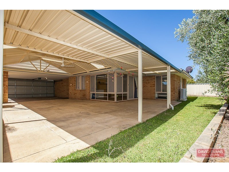 13 Maroon Place, Warnbro WA 6169