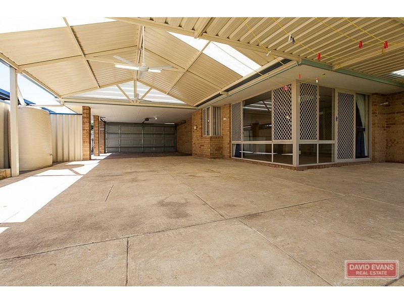 13 Maroon Place, Warnbro WA 6169