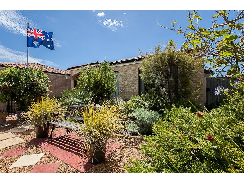 20 Lyttleton Street, Rockingham WA 6168