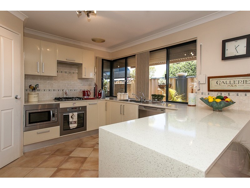 35 Properjohn Drive, Rockingham WA 6168