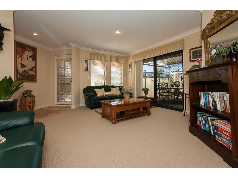 35 Properjohn Drive, Rockingham WA 6168