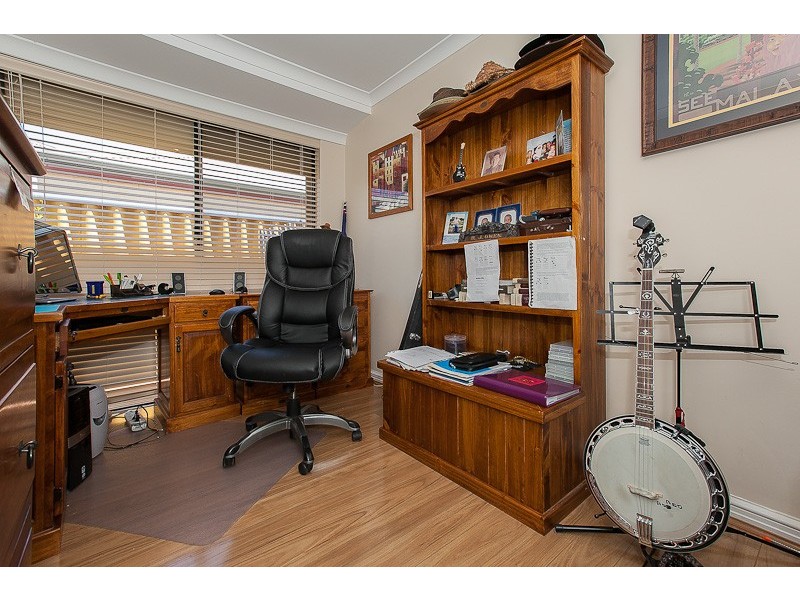 35 Properjohn Drive, Rockingham WA 6168