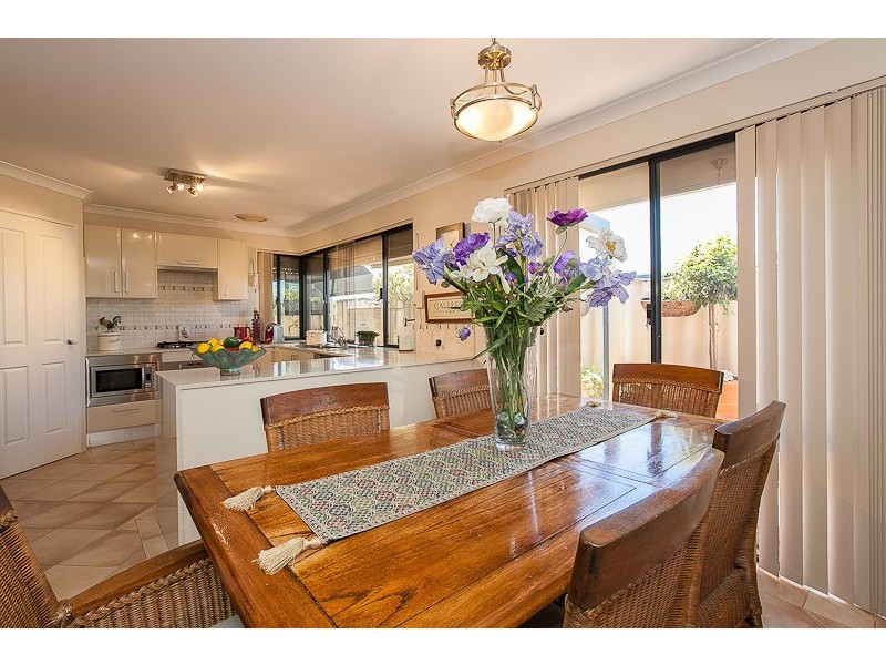 35 Properjohn Drive, Rockingham WA 6168