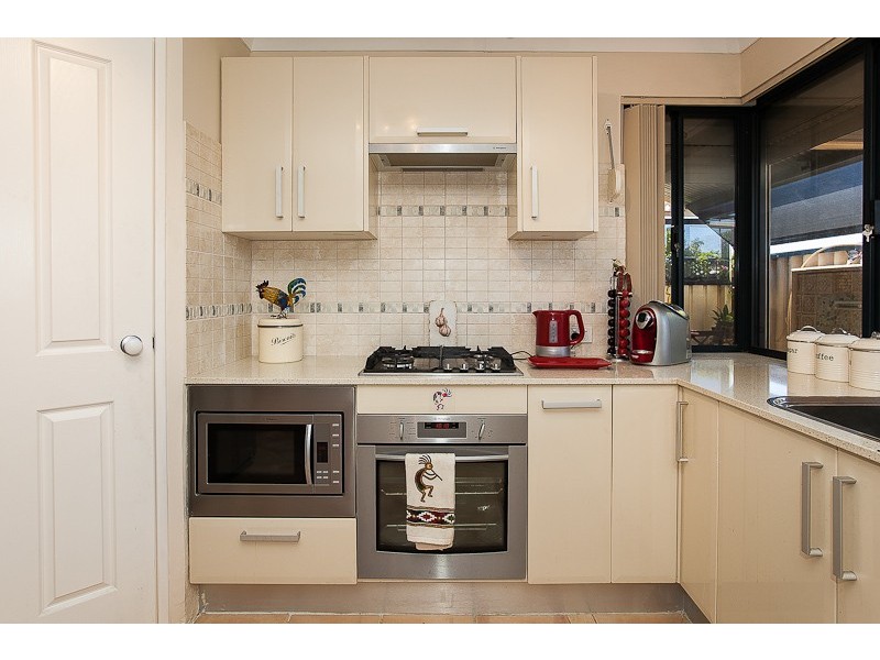 35 Properjohn Drive, Rockingham WA 6168