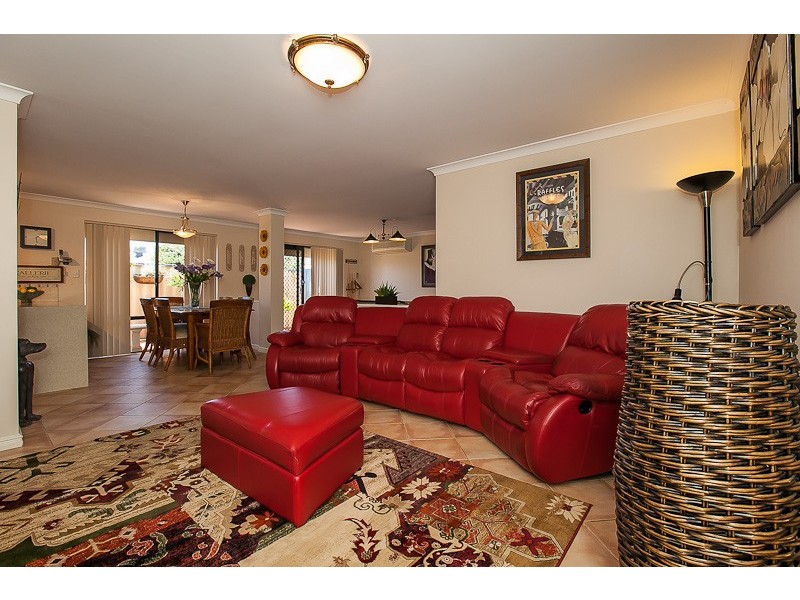 35 Properjohn Drive, Rockingham WA 6168