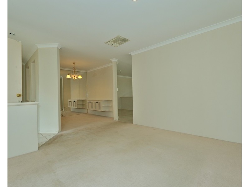 2 Turquoise Entrance, Warnbro WA 6169