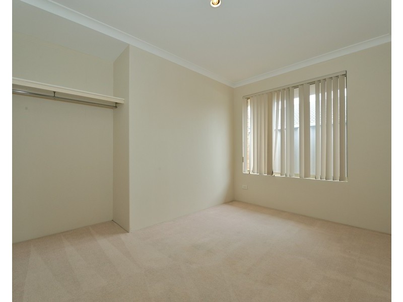 2 Turquoise Entrance, Warnbro WA 6169