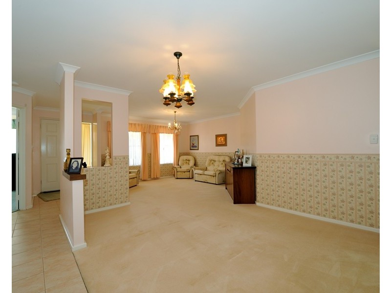 24 Venice Retreat, Warnbro WA 6169