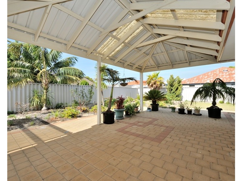 24 Venice Retreat, Warnbro WA 6169