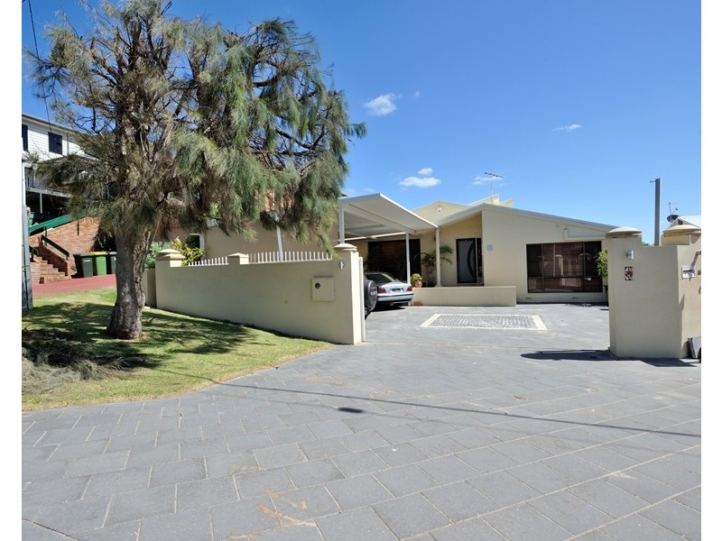 18 Hilda Road, Waikiki WA 6169