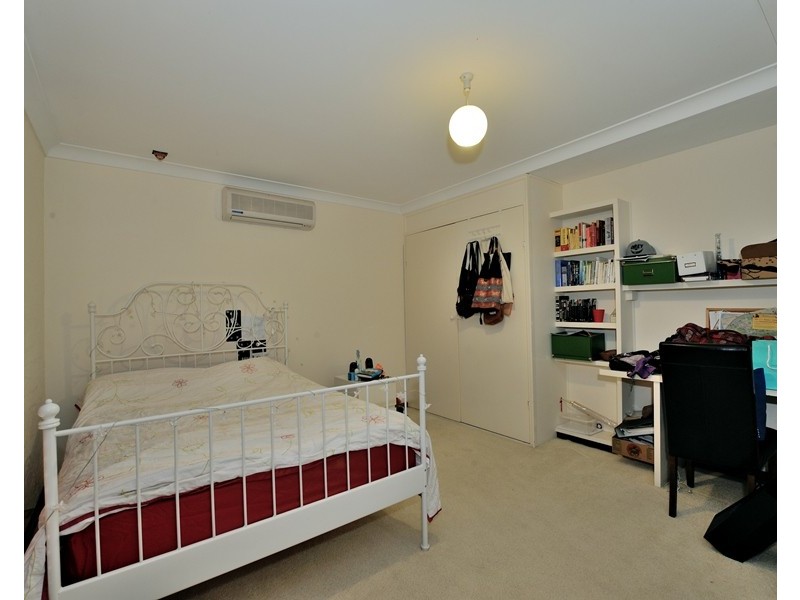 18 Hilda Road, Waikiki WA 6169