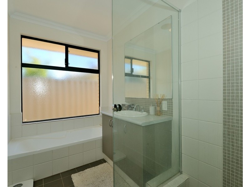 91 Hawker Street, Shoalwater WA 6169