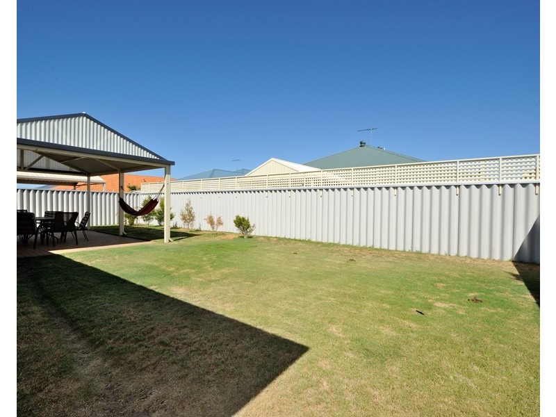 91 Hawker Street, Shoalwater WA 6169