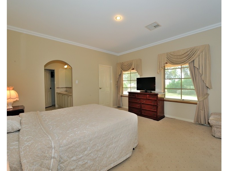 4 Loxley Place, Baldivis WA 6171