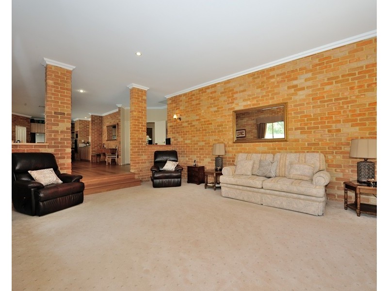 4 Loxley Place, Baldivis WA 6171