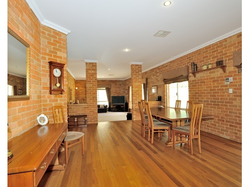 4 Loxley Place, Baldivis WA 6171