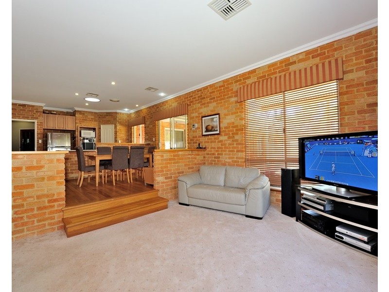 4 Loxley Place, Baldivis WA 6171