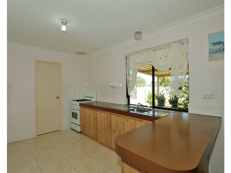 22 Jubilee Drive, Waikiki WA 6169