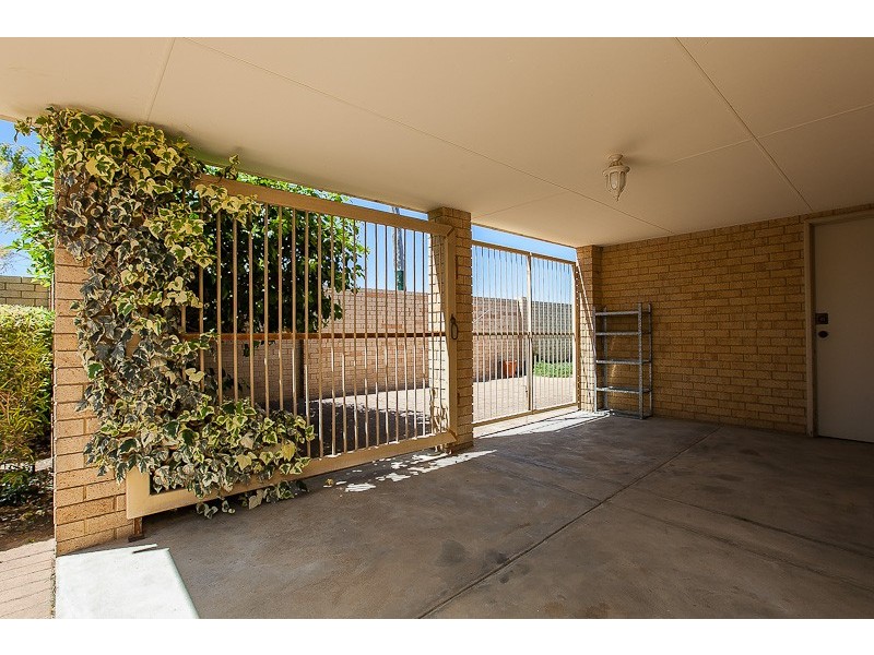 12/99 Simpson Avenue, Rockingham WA 6168
