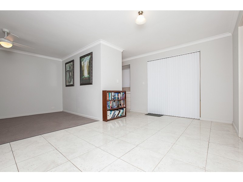 12/99 Simpson Avenue, Rockingham WA 6168