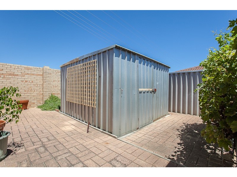 12/99 Simpson Avenue, Rockingham WA 6168