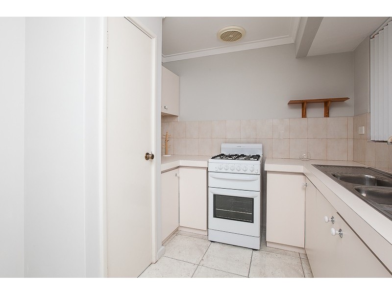 12/99 Simpson Avenue, Rockingham WA 6168