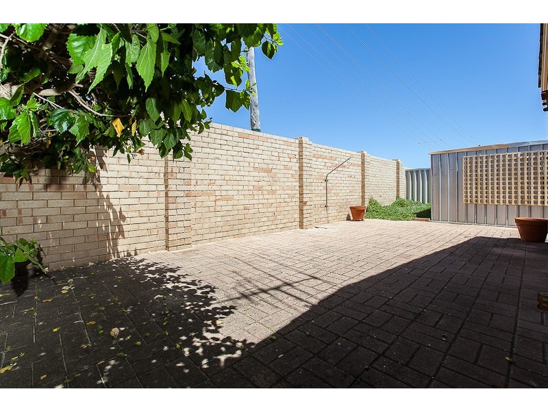 12/99 Simpson Avenue, Rockingham WA 6168