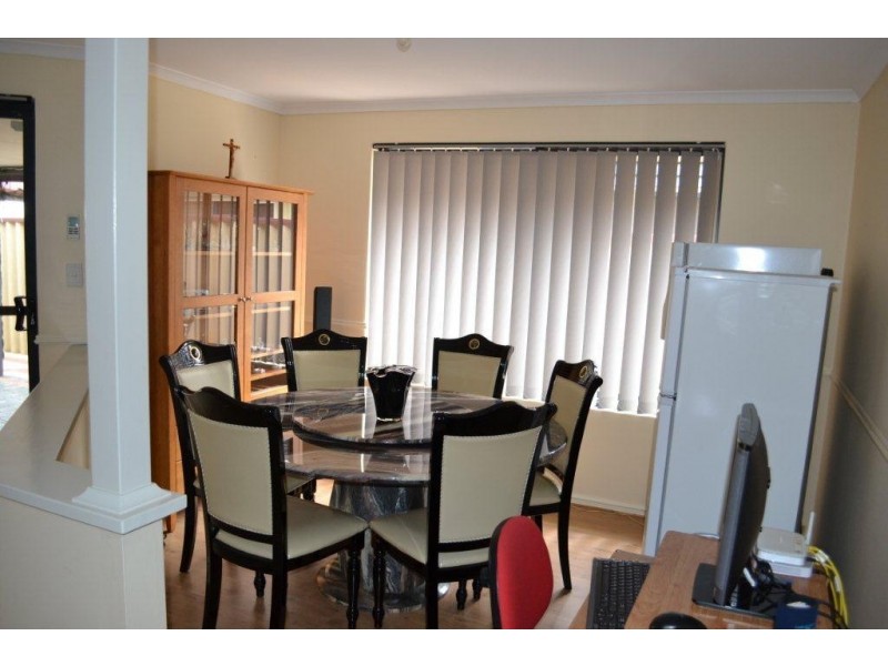 28 Benbecula Loop, Port Kennedy WA 6172