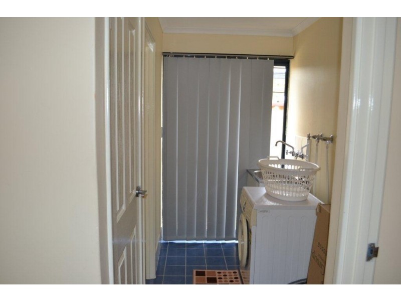 28 Benbecula Loop, Port Kennedy WA 6172