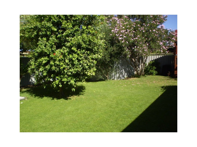 21 Jamaican Road, Safety Bay WA 6169