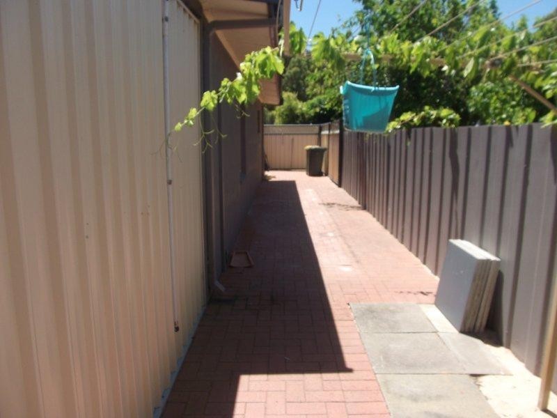 25 Waimea Road, Safety Bay WA 6169