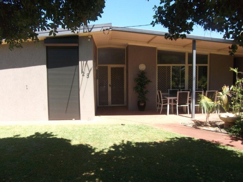 25 Waimea Road, Safety Bay WA 6169