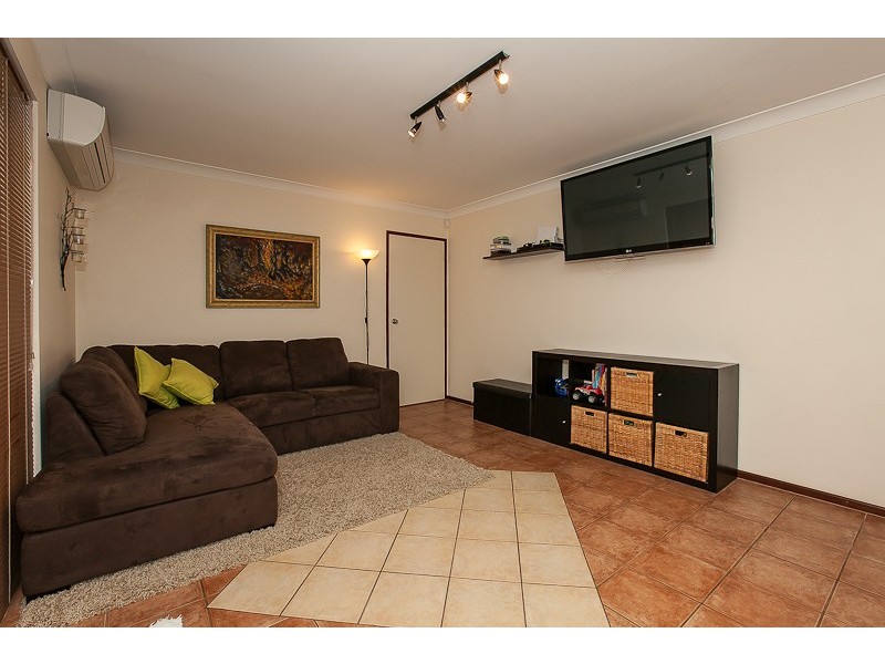 5 Tempest Place, Waikiki WA 6169