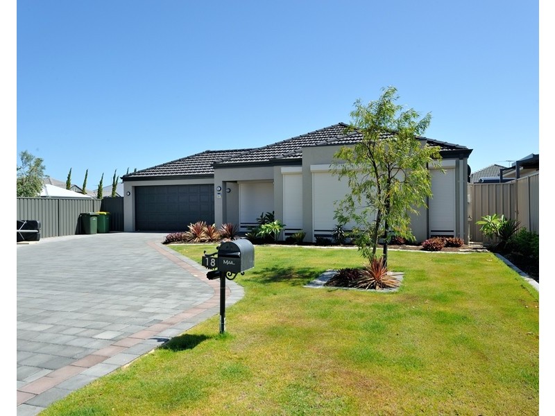 18 Oleander Avenue, Rockingham WA 6168