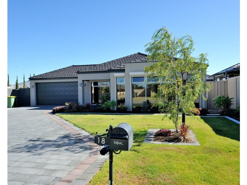18 Oleander Avenue, Rockingham WA 6168