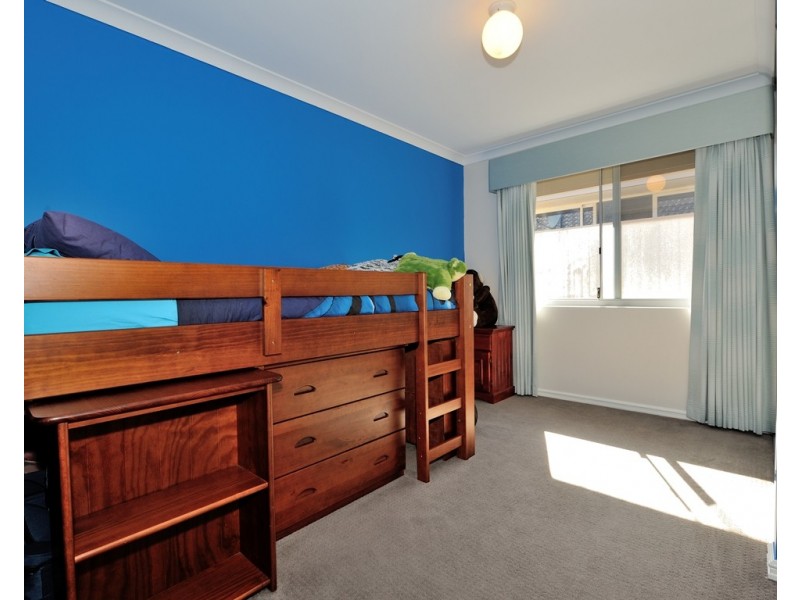 18 Oleander Avenue, Rockingham WA 6168