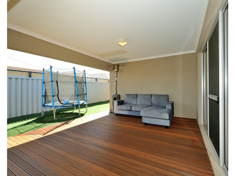 18 Oleander Avenue, Rockingham WA 6168