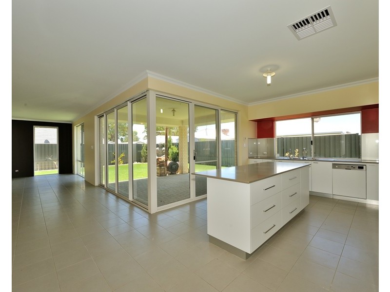 27 Kempeana Way, Baldivis WA 6171