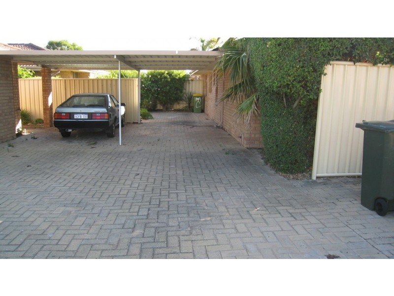 8/98 Simpson Avenue, Rockingham WA 6168