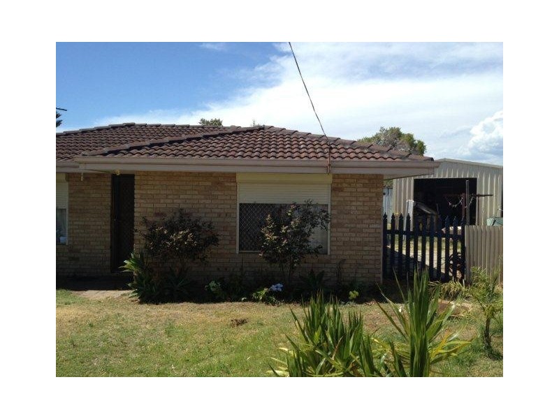 9 Yarra Close, Cooloongup WA 6168