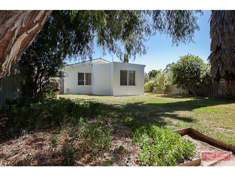 39a Quamby Place, Rockingham WA 6168