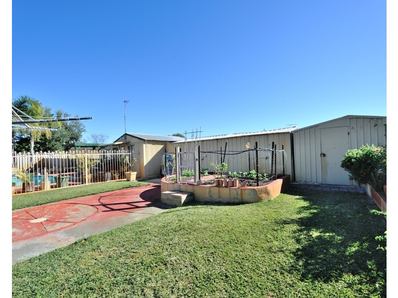 5 Goongarrie Drive, Waikiki WA 6169