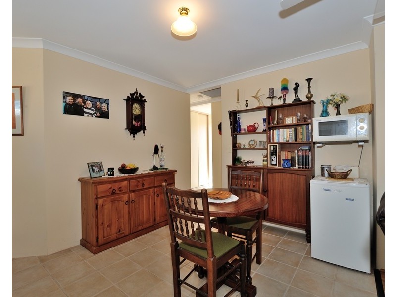 5/4 Moreton Crescent, Warnbro WA 6169