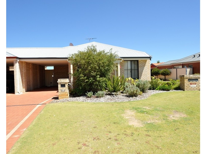 5/4 Moreton Crescent, Warnbro WA 6169