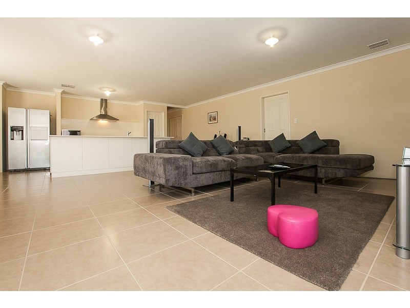 15 Daylight Entrance, Baldivis WA 6171