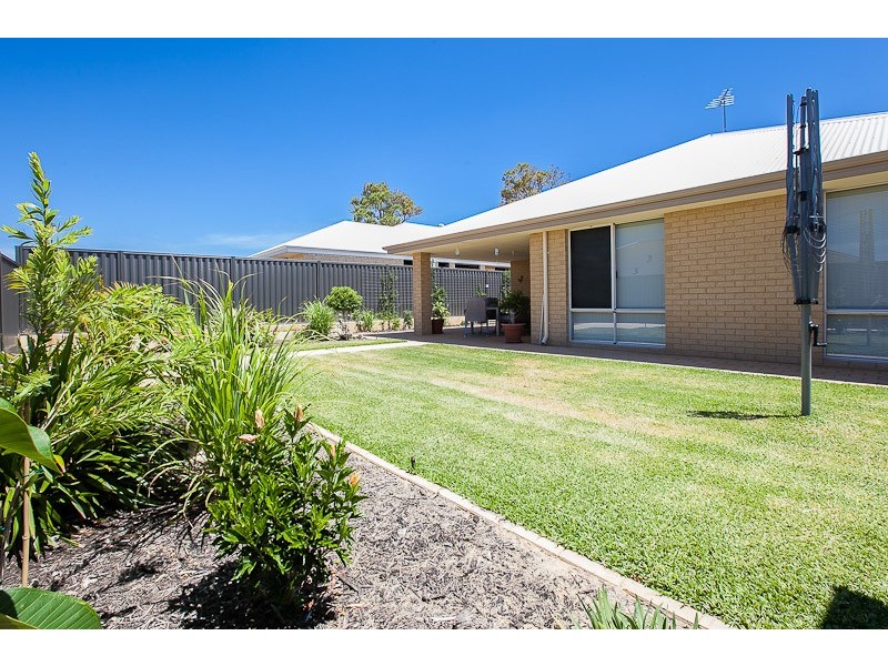 15 Daylight Entrance, Baldivis WA 6171