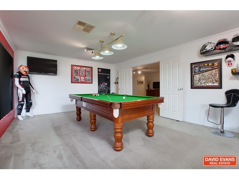 8 Cherokee Gardens, Secret Harbour WA 6173