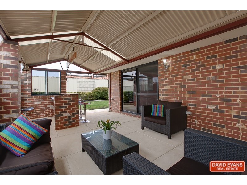 8 Cherokee Gardens, Secret Harbour WA 6173