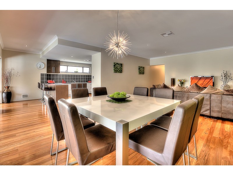 12 Nambucca Way, Secret Harbour WA 6173